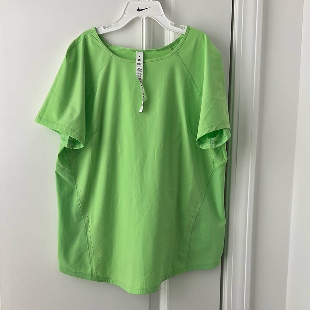 Lululeon Green Short Sleeve Top us 4